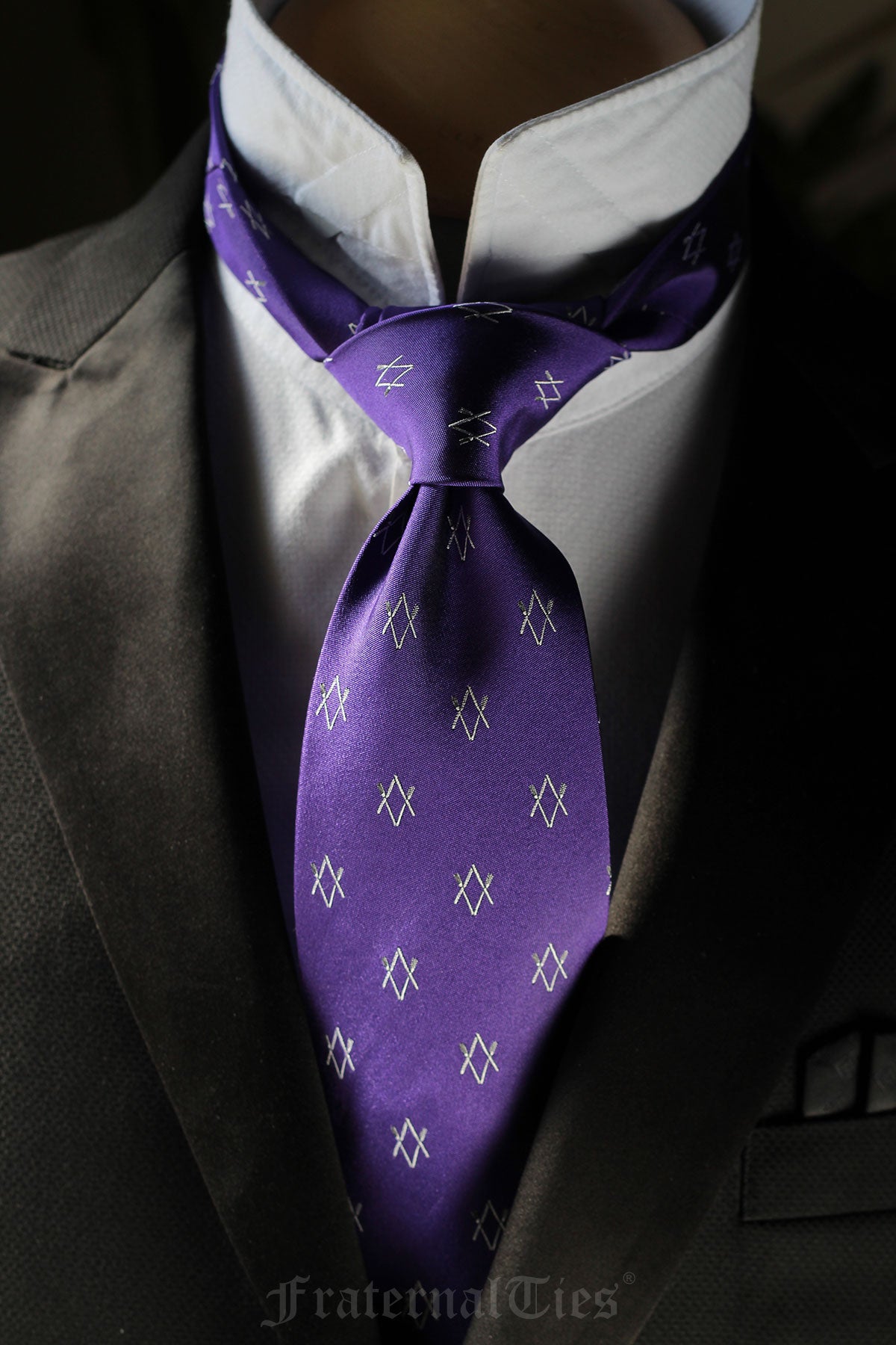 Knife and Fork Tie | 2nd Edition