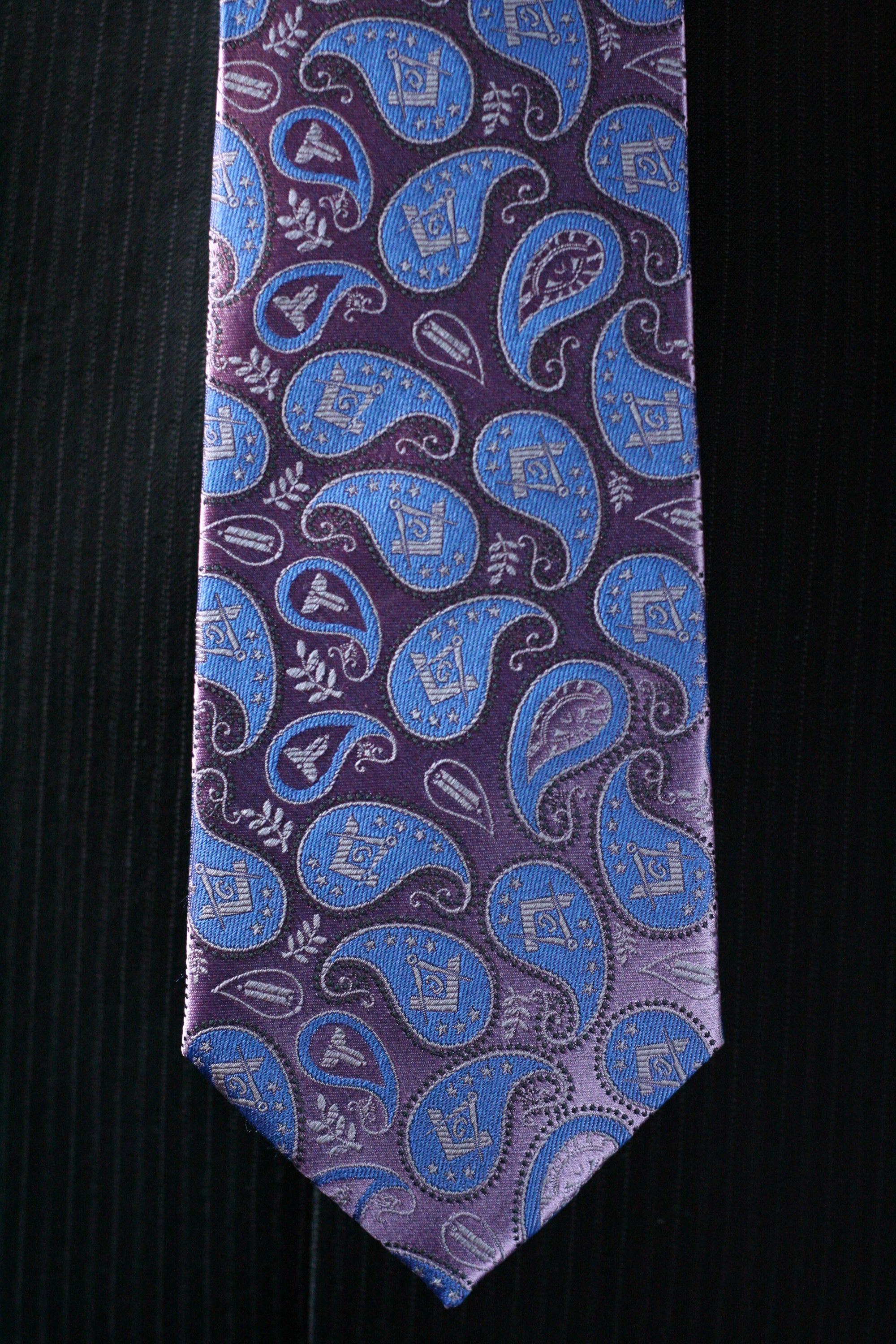 Gunmetal Pink Masonic Paisley Necktie - FraternalTies