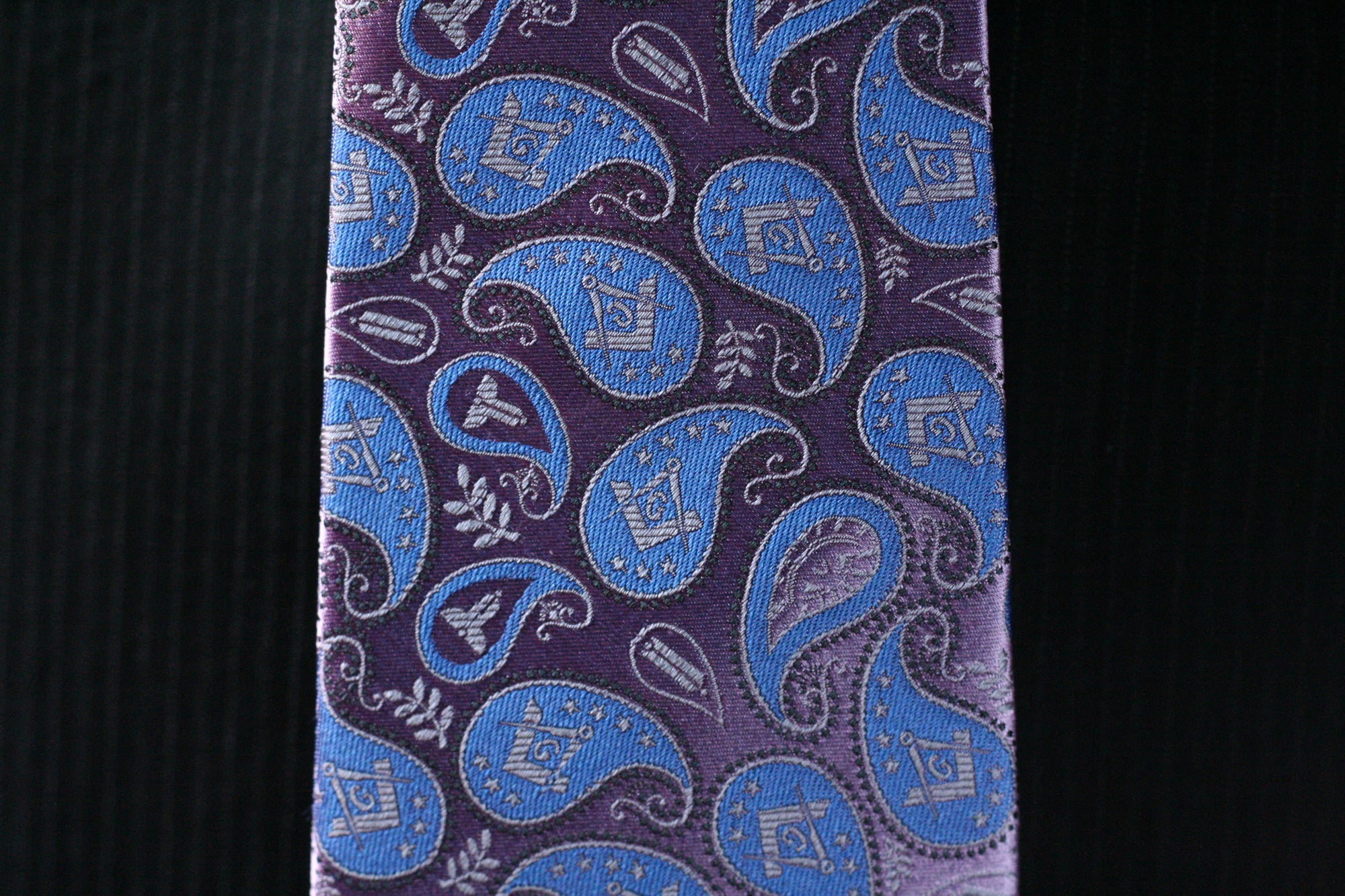 Gunmetal Pink Masonic Paisley Necktie - FraternalTies