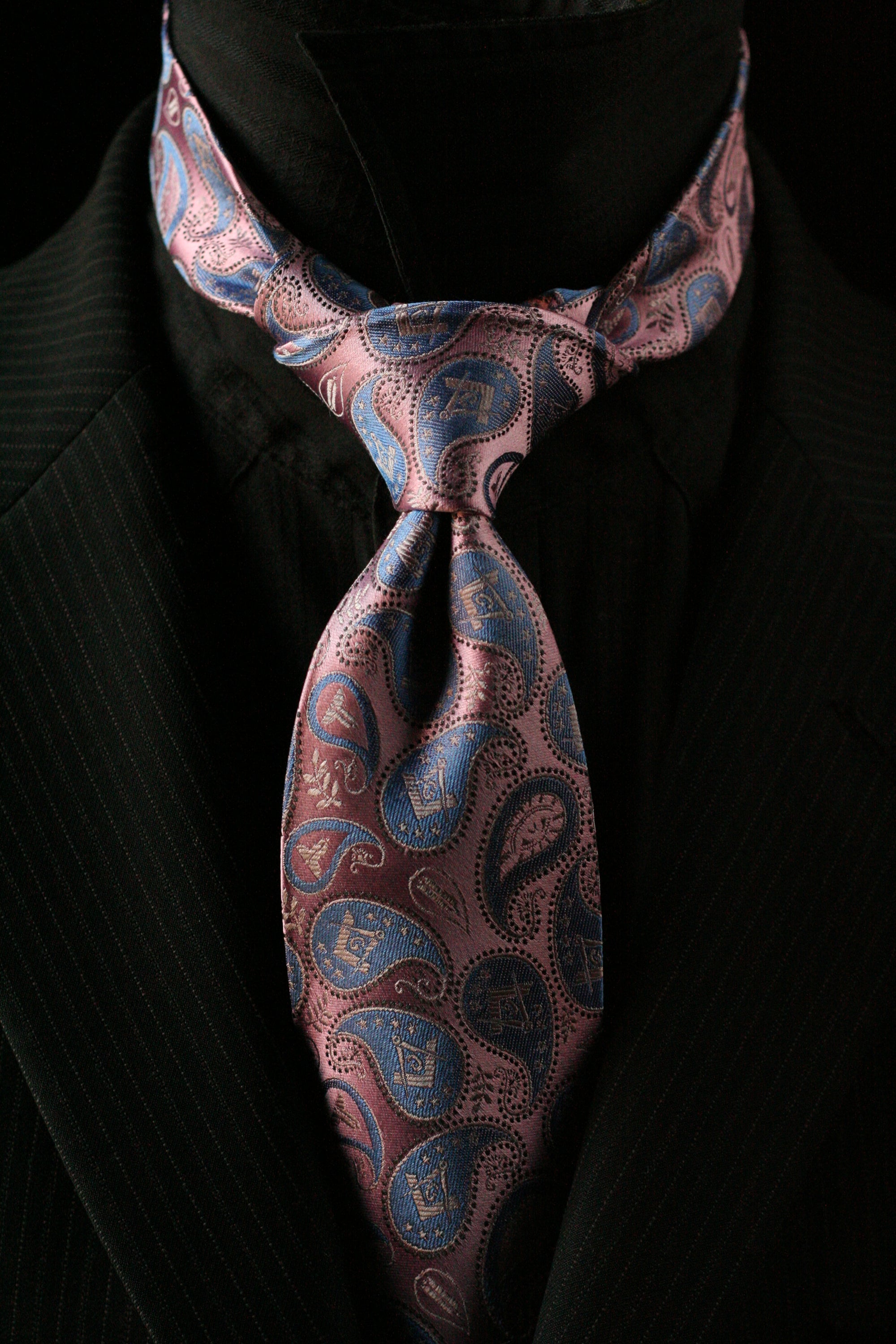 Gunmetal Pink Masonic Paisley Necktie - FraternalTies